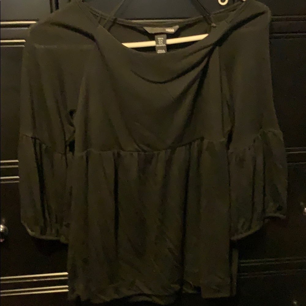 H&M long sleeve tshirt